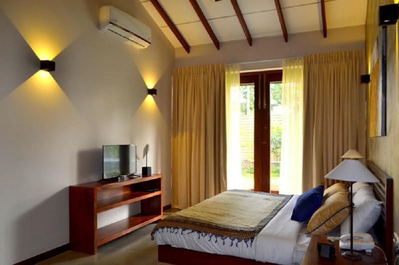 Kethaka Aga Hotel Tissamaharama Ngoại thất bức ảnh