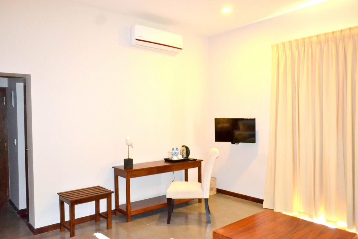 Kethaka Aga Hotel Tissamaharama Ngoại thất bức ảnh