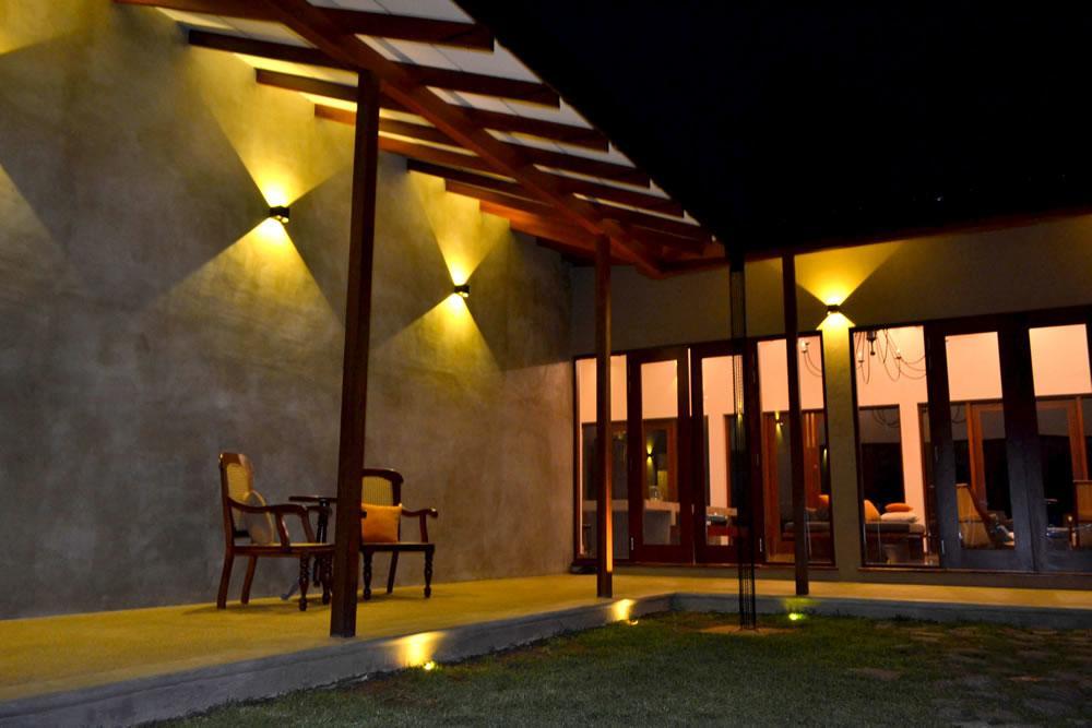 Kethaka Aga Hotel Tissamaharama Ngoại thất bức ảnh
